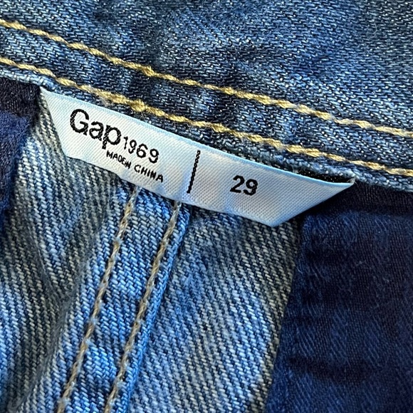 Denim Button-Front Mini Skirt - GAP size - Picture 2 of 5